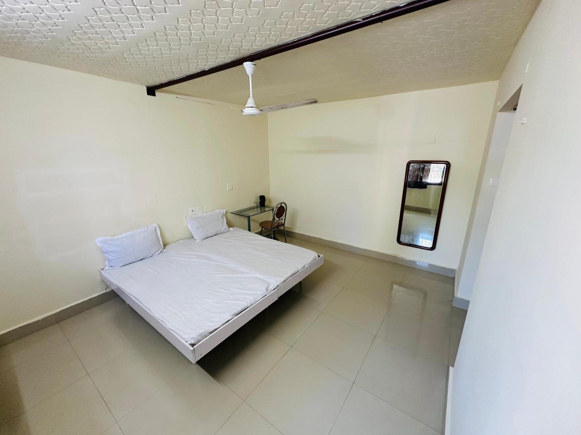 Lodge Athens Alappuzha